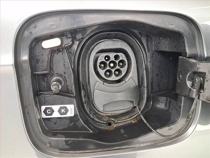 Škoda Enyaq (2022) iV 60 (62 kWh), SoH 92% - fotka 16 z 17
