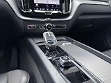 Volvo XC60 B5 AWD (benzín) // REZERVACE - náhled 23