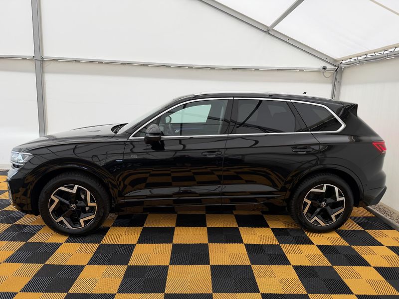 Volkswagen Touareg 3.0Tdi*1-MAJ*DPH*HUD*R-LINE* - fotka 4 z 50