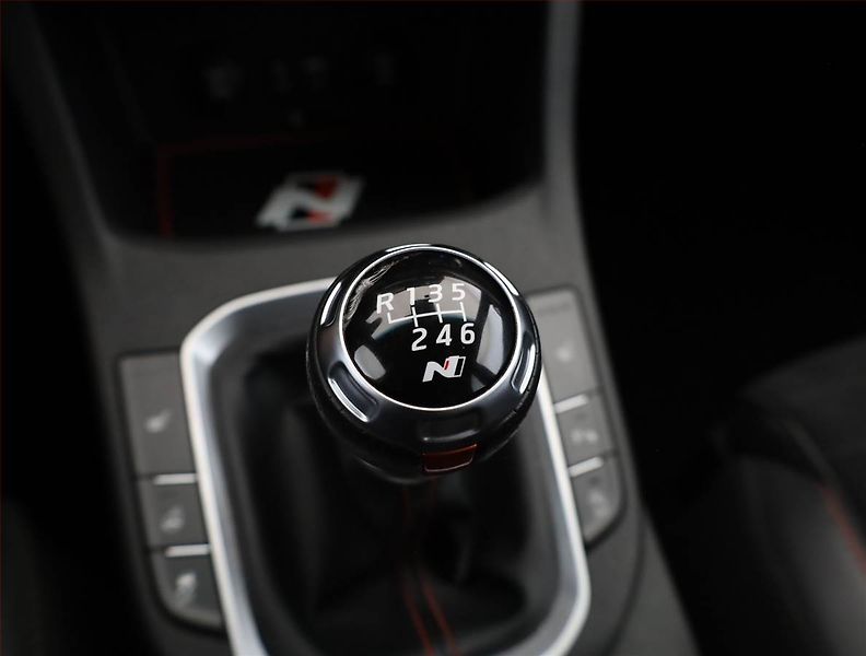 Hyundai i30 (2019) N-Line N Performance - fotka 15 z 18