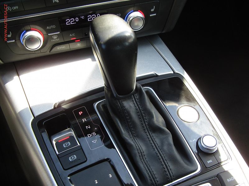 Audi A6 (2015) 3.0 TDi quattro, AT, bixen - fotka 18 z 20