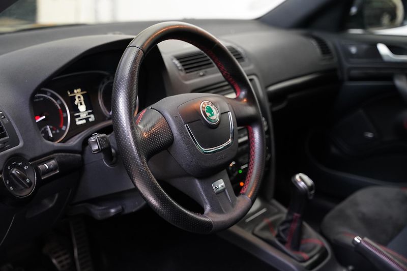 Škoda Octavia - fotka 14 z 24