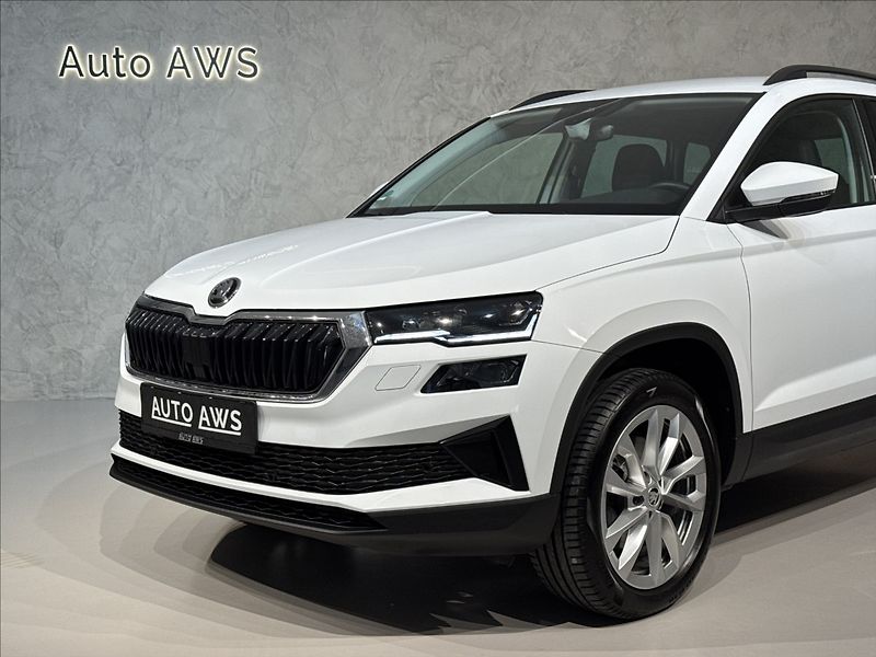 Škoda Karoq 2,0 TDi  DSG 4x4 Style Virtual - fotka 4 z 44