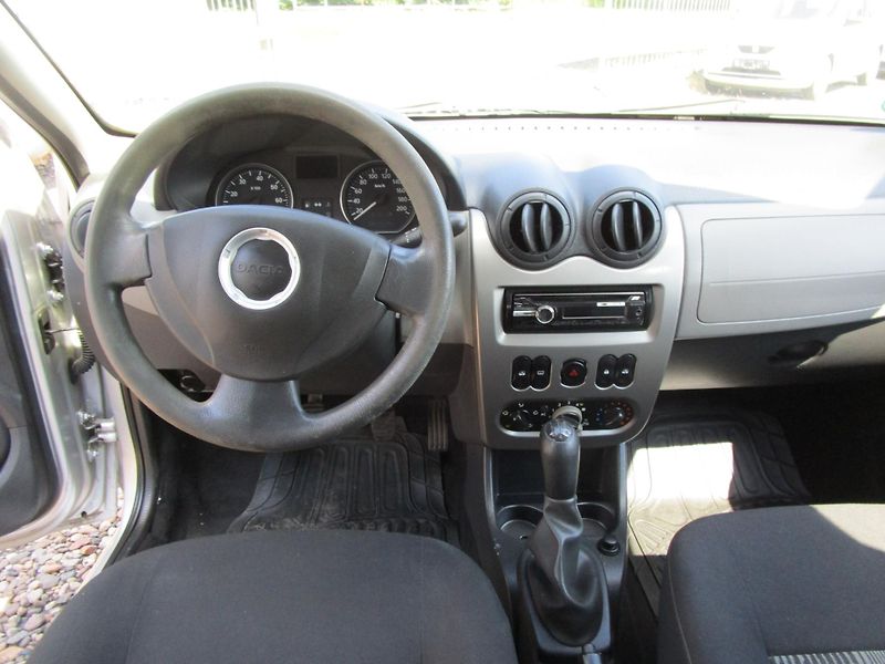 Dacia Sandero 1.2 - 55KW - NOVÝ OLEJ+STK - fotka 9 z 15