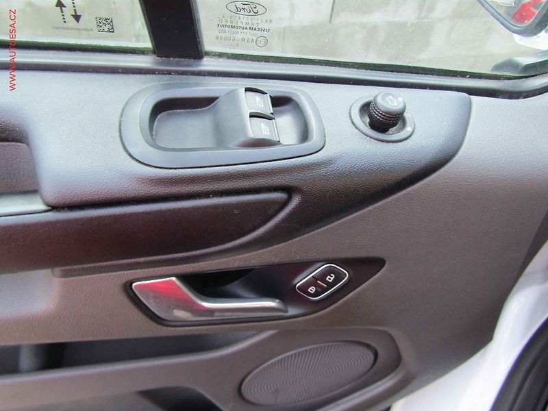 Ford Transit Custom (2021) 2.0 TDCi 5míst, TREND - fotka 12 z 18