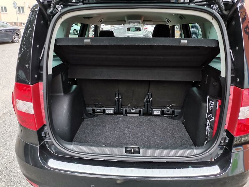 Škoda Yeti (2015) 1.2TSi 81kw AC Tažné PDC - fotka 18 z 27