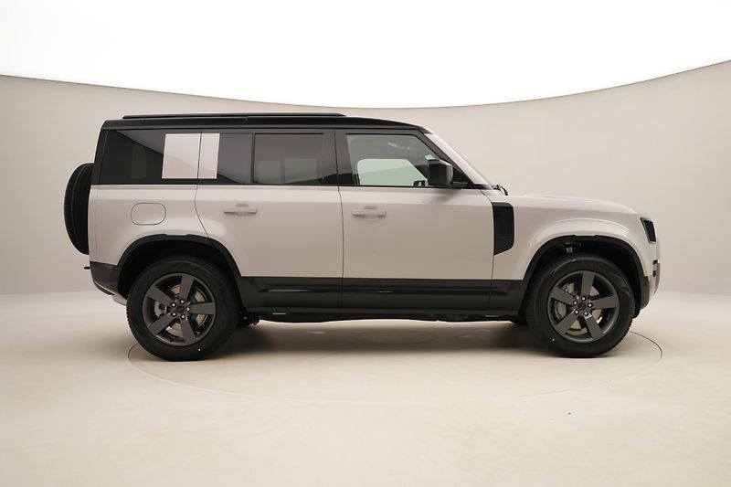 Land Rover Defender (2026) 110 D350 X-Dynamic HSE - fotka 13 z 56