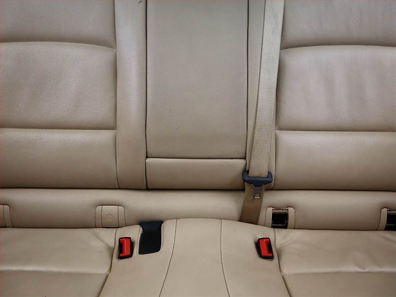 BMW Řada 5 (2012) 530d xDrive, 4X4, Automat - fotka 8 z 21