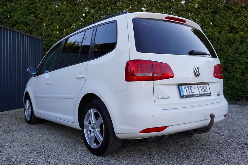 Volkswagen Touran 1.4 TSI 110kW CNG - fotka 9 z 27