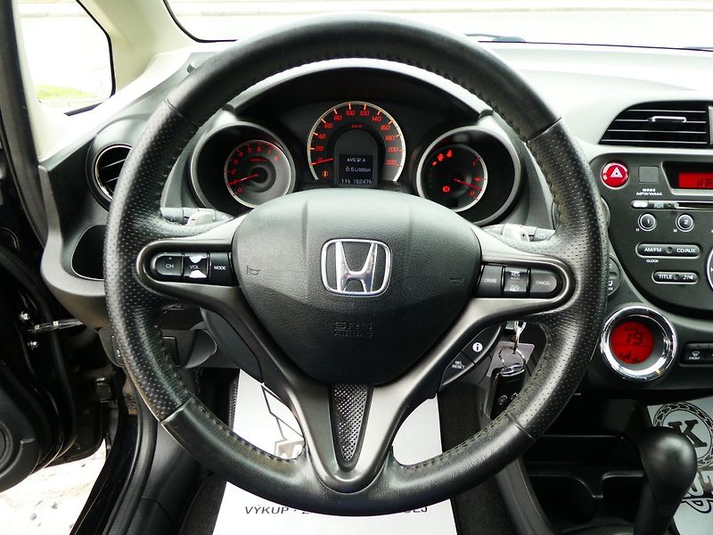 Honda Jazz (2012) 1.4i 73kW*Automat*Panorama* - fotka 14 z 32