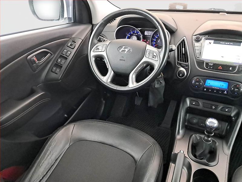 Hyundai ix35 (2015) 1.6 GDI, Serv.kniha, Kůže - fotka 7 z 18