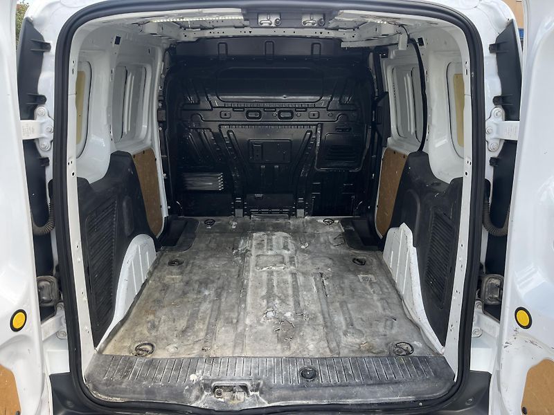 Ford Transit Connect (2015) 1.6TDCi 85Kw Tažné  - fotka 19 z 19