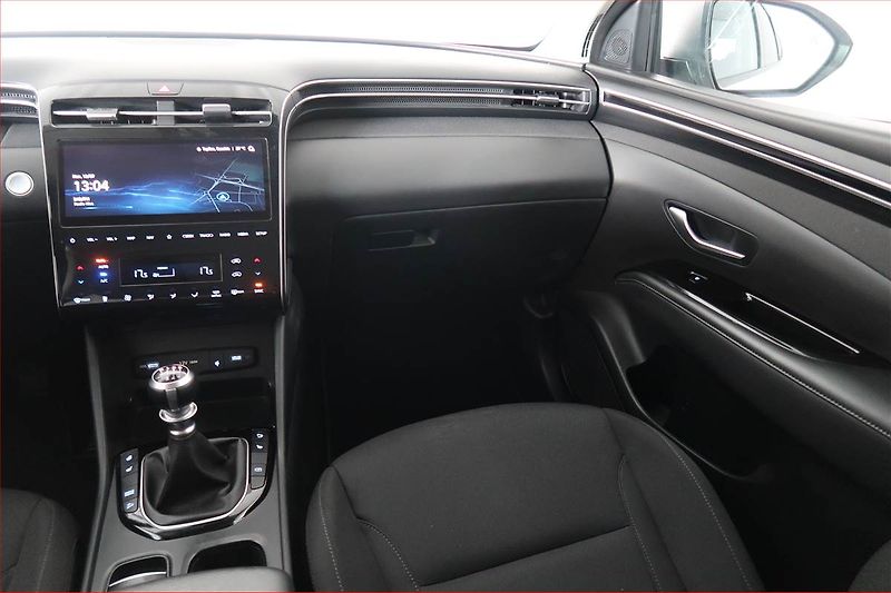 Hyundai Tucson (2024) 1.6 T-GDI 48V MHEV - fotka 8 z 19