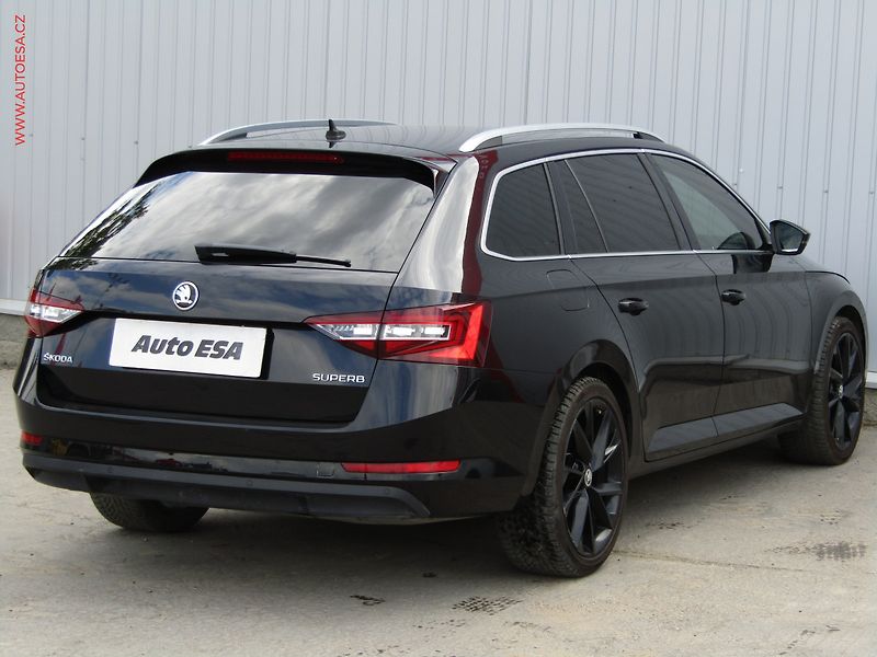Škoda Superb (2019) 2.0TDi, Style, DSG, bixen - fotka 4 z 23