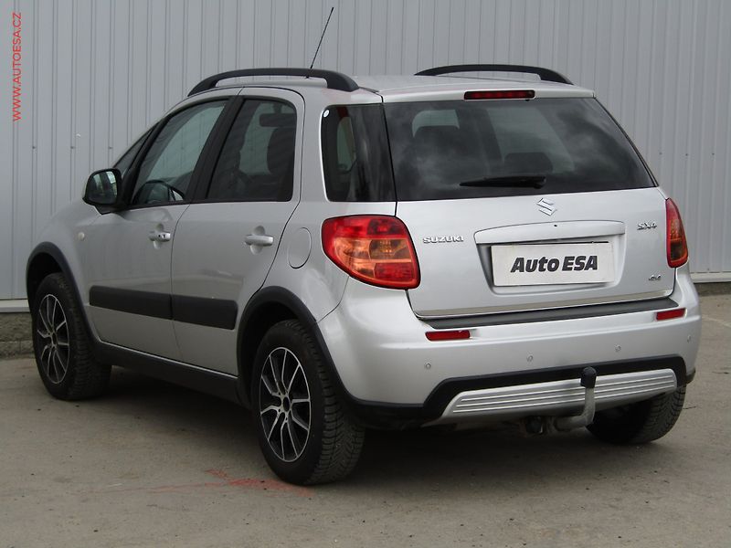 Suzuki SX4 (2007) 1.6 i - fotka 6 z 16