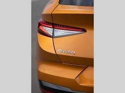 Plně elektrické SUV Škoda Enyaq Coupé iV (na snímku) se představilo v roce 2022 a vzbudilo u zákazníků velký zájem. Automobilka zrychluje svoji elektrickou ofenzivu: do roku 2026 představí tři zcela nové elektrické modely a další budou následovat.