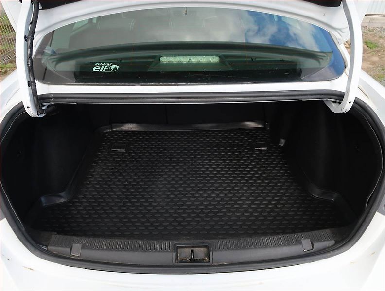 Renault Fluence (2015) 1.6 16V, LPG, Tempomat - fotka 13 z 19