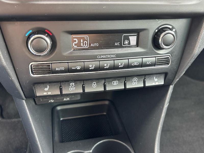 Škoda Rapid ELEGANCE - fotka 20 z 25