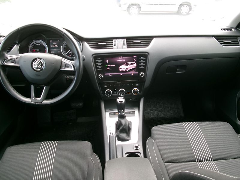 Škoda Octavia (2019) 2,0TDI 4x4 DSG AC - fotka 24 z 32
