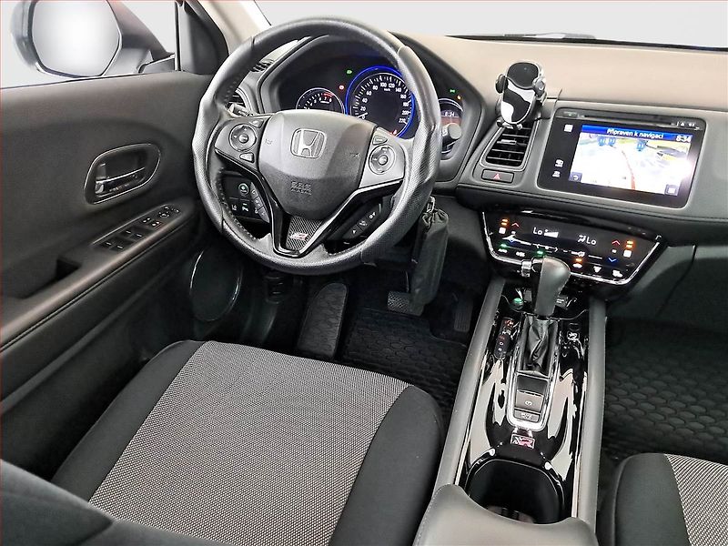 Honda HR-V (2019) 1.5 i-VTEC, Automat - fotka 7 z 21