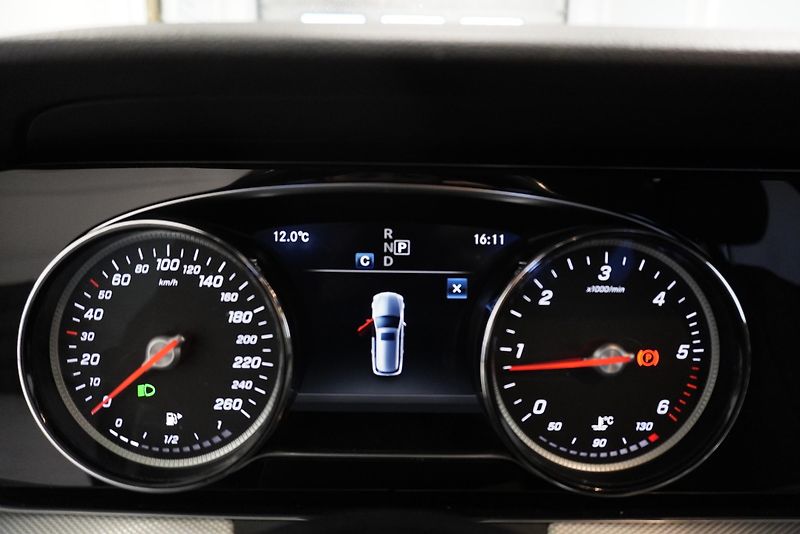 Mercedes-Benz Třídy E (2018) 2,0 AUTOMAT - fotka 20 z 27