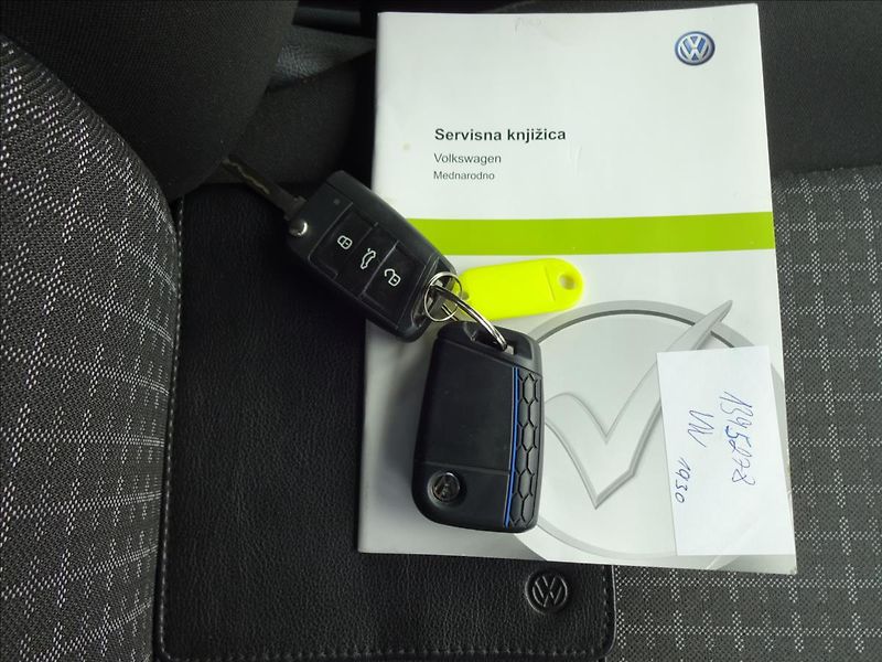 Volkswagen Polo 1,2 TSI 66kW - fotka 43 z 52