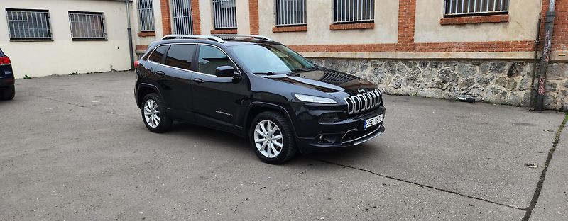 Jeep Cherokee (2015) 2.0D MJET LIMITED AWD LED DPH - fotka 2 z 54