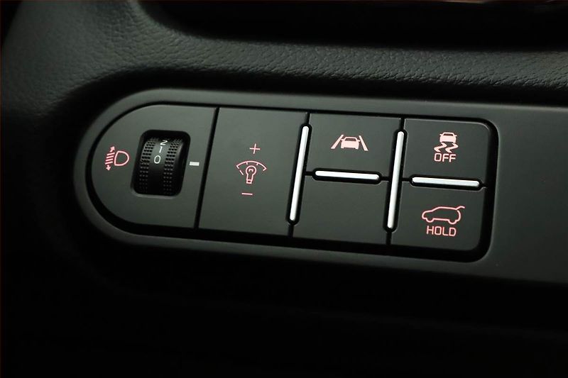 Kia Ceed (2025) 1.5 T-GDI, GT LINE, AUTOMAT - fotka 18 z 20