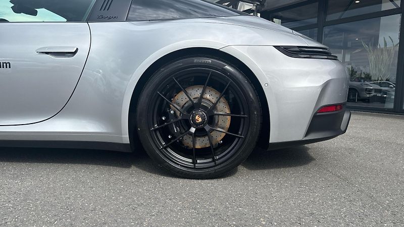 Porsche 911 Targa 4 GTS - fotka 12 z 24
