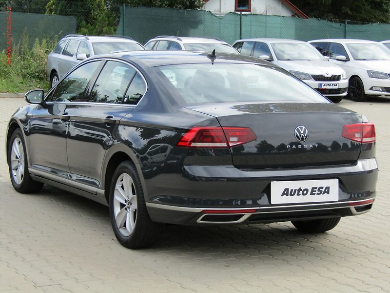 Volkswagen Passat (2021) 2.0TDi, ČR, Elegance, DSG - fotka 4 z 22