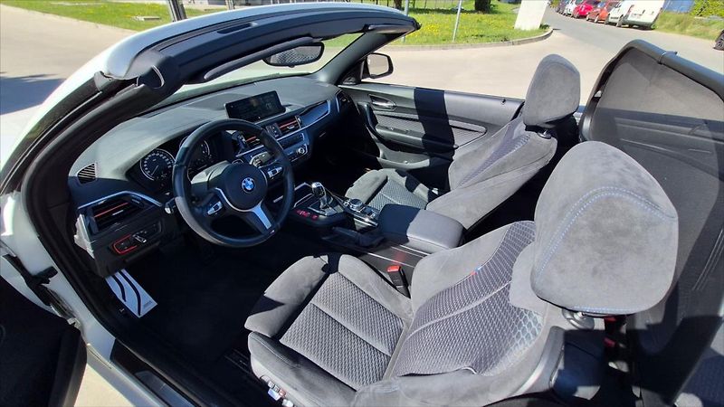 BMW Řada 2 2,0 220d cabrio Mpaket ČR - fotka 11 z 21