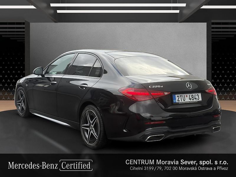 Mercedes-Benz Třídy C C 220 d 4MATIC - fotka 3 z 16