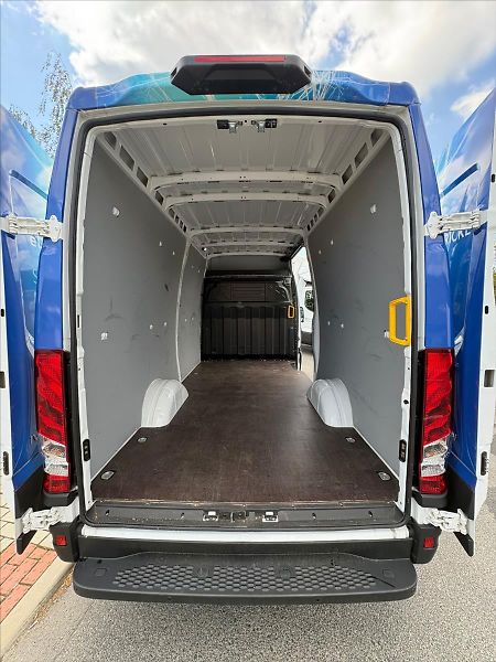 Iveco Daily 0,0 E 12cm3 - fotka 8 z 24