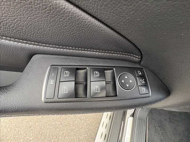 Mercedes-Benz GLE 5,0 500 AMG V8 Servis MB,Top - fotka 4 z 61