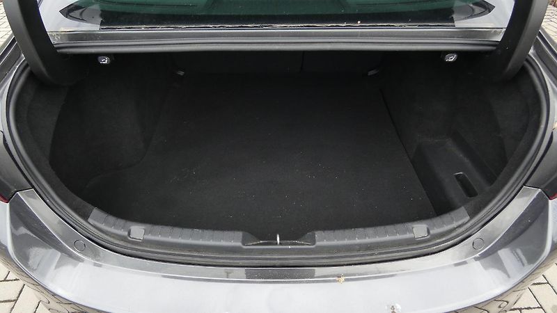 Mazda 3 Prime-line 2.0 e-Skyactiv G150 - fotka 20 z 23