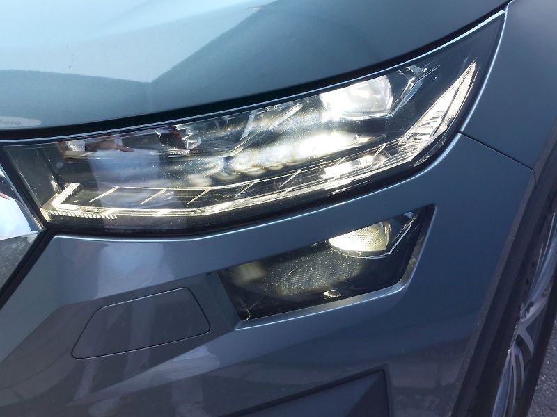 Škoda Kodiaq (2022) L&K DSG 4x4 2,0TDi 147kW - fotka 33 z 34