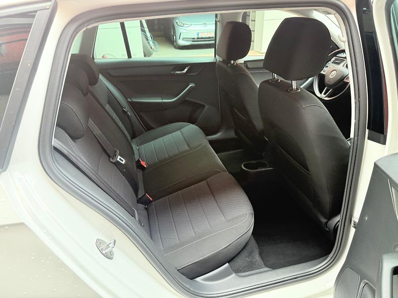 Škoda Rapid (2016) 1.4 TSI 92KW, Style Plus - fotka 16 z 18