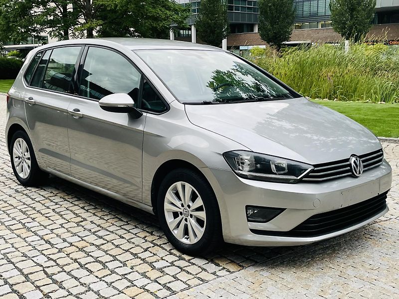 Volkswagen Golf Sportsvan 1.6TDI MANUÁL SENZORY TEMPOMAT - fotka 9 z 40