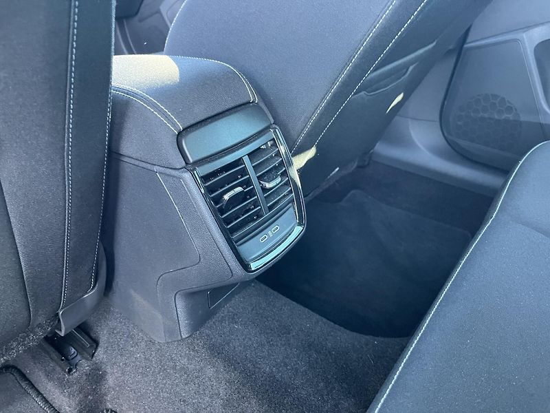 Škoda Scala 1.0 TSi 85 kW MONTE CARLO - fotka 19 z 23