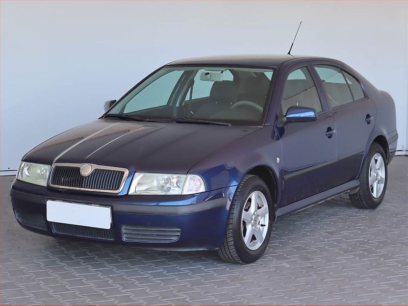 Škoda Octavia (2008) 1.6, Serv.kniha, po STK - fotka 2 z 15