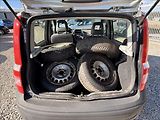 Fiat Panda 1,2 i 4X4 - náhled 14