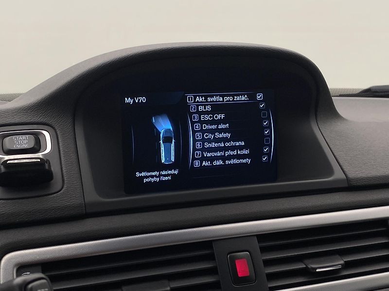 Volvo V70 D4 AWD MOMENTUM REZERVACE - fotka 41 z 46