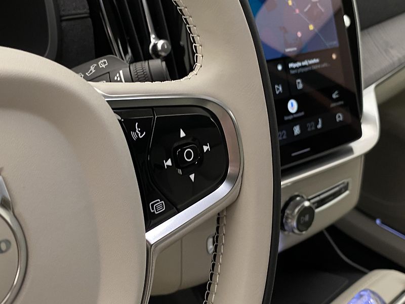 Volvo XC90 (2026) T8 AWD Plug-in BRIGHT PLUS 7m - fotka 28 z 67