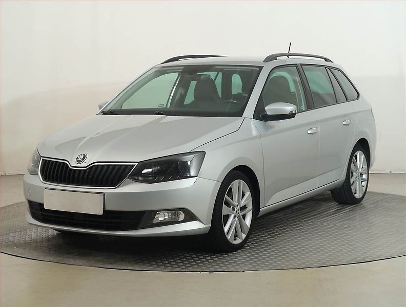 Škoda Fabia (2016) Ambition 1.2 TSI, Tempomat - fotka 2 z 15