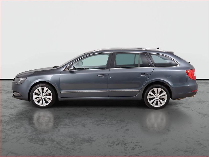 Škoda Superb (2014) 2.0 TDI, Navi, Xenony - fotka 3 z 19