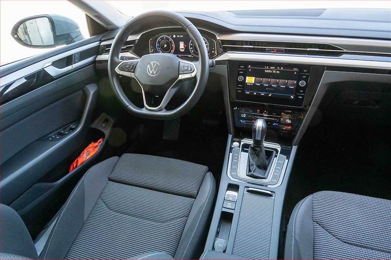 Volkswagen Arteon (2023) 2.0 TDI - fotka 7 z 21