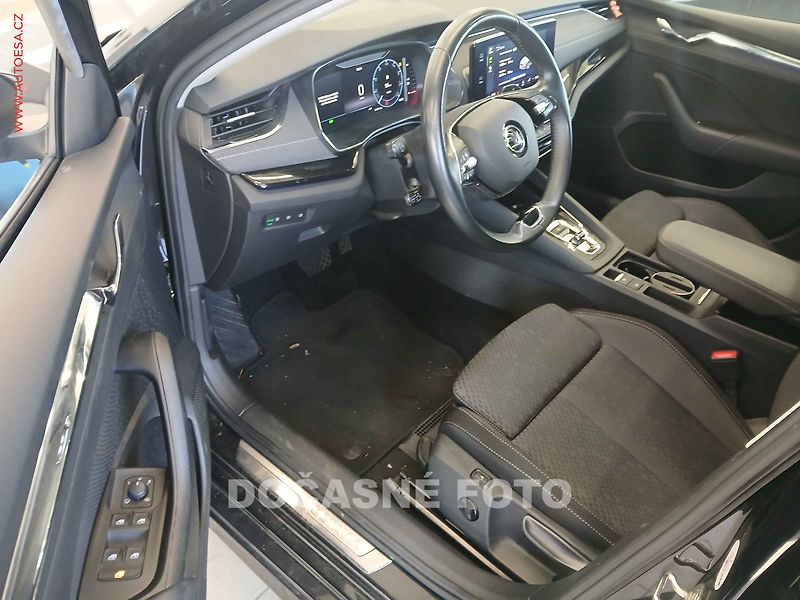 Škoda Octavia (2022) 1.5TSi e-TEC, ČR, DSG, LED - fotka 3 z 3