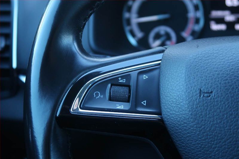 Škoda Karoq (2018) 2.0 TDI, 4X4, Automat, Kůže - fotka 21 z 26