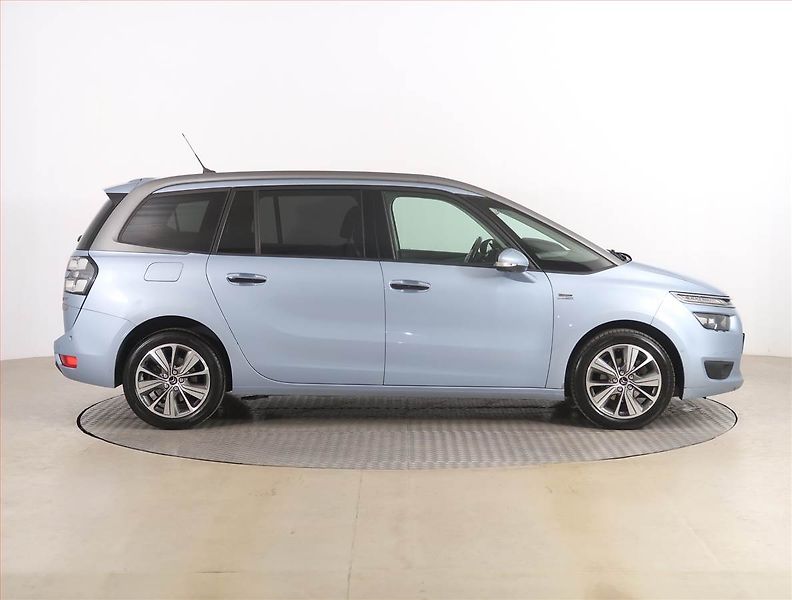 Citroën C4 Picasso (2014) 1.6 HDi, Automat, 7 míst - fotka 6 z 23