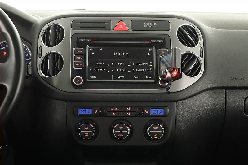 Volkswagen Tiguan (2009) 2.0 TDI, 4X4, Xenony - fotka 11 z 13